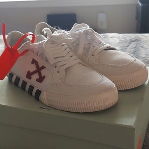 Off White Low Vulcanized Sneakers